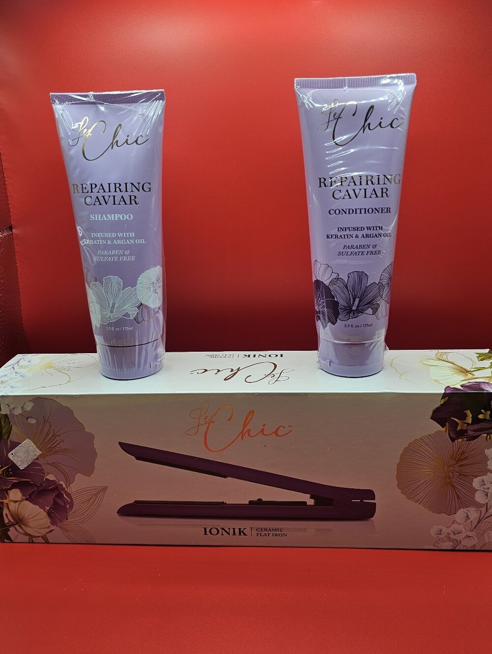 Le Chic Flat Iron With Repairing Caviar Shampoo & Conditioner Set